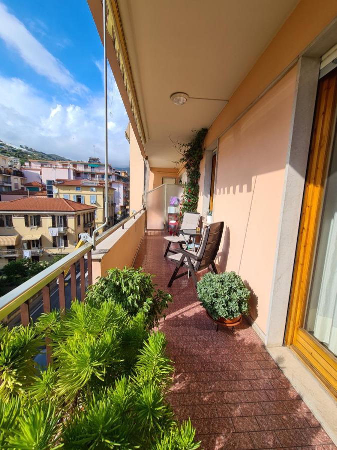 Casa Dell Amore 3 Санремо Экстерьер фото